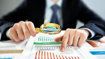 Клиенты микрофинансовых организаций Казахстана перестают платить по счетам