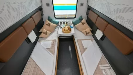 Президентке Stadler Kazakhstan зауыты шығарған вагондар таныстырылды