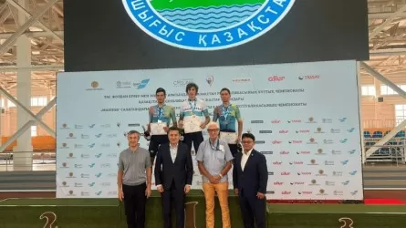Евгений Фёдоров Қазақстан чемпионатында үш алтынды бірақ алды 