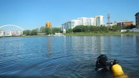 Астанада ер адам Есіл өзеніне батып кетті