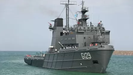 Казахстан проводит военные учения с Азербайджаном на Каспие