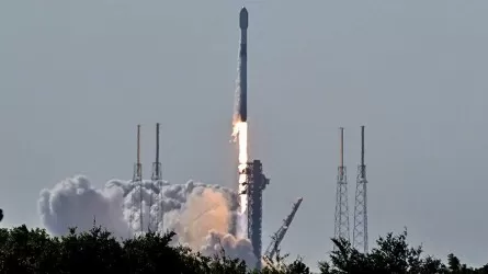 SpaceX запустила ракету Falcon 9 с 27 спутниками Starlink