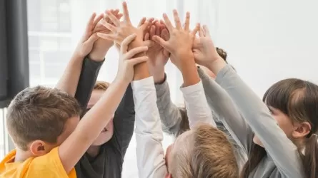 Жетім балаларды кәсіби отбасылар тәрбиелейтін болды 