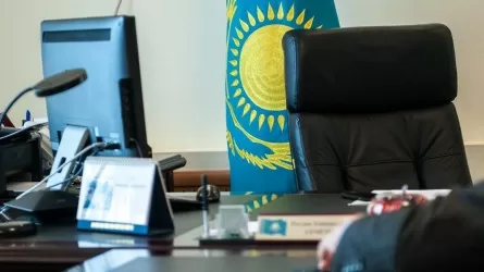 «Айлакер» әкімдер енді бюджеттен артық ақша ала алмайды 