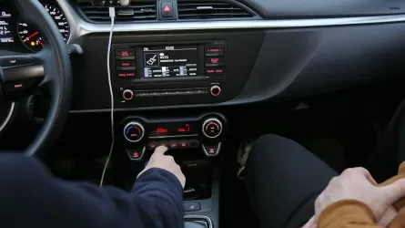 Заңсыз таксилерге тосқауыл қою үшін әуежайларда QR-код енгізілді
