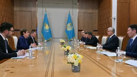 Президент Еуропалық қайта құру және даму банкінің президенті Одиль Рено-Бассомен кездесті 