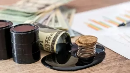 Нацбанк Казахстана ухудшил прогноз цены на нефть на 2025 год 