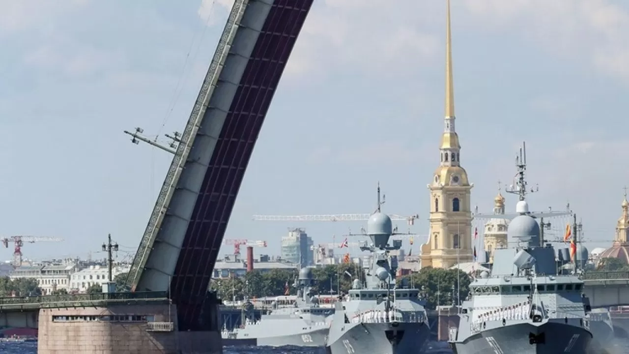 В России впервые полностью отменили парад