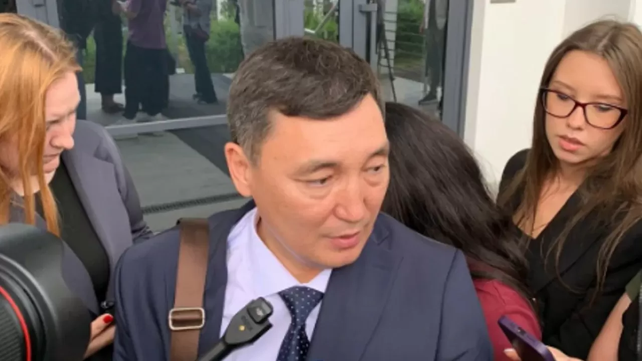 "Кінәсіз деп есептеймін": Перизат Қайрат та, адвокаты да тағылған айыппен келіспейді 