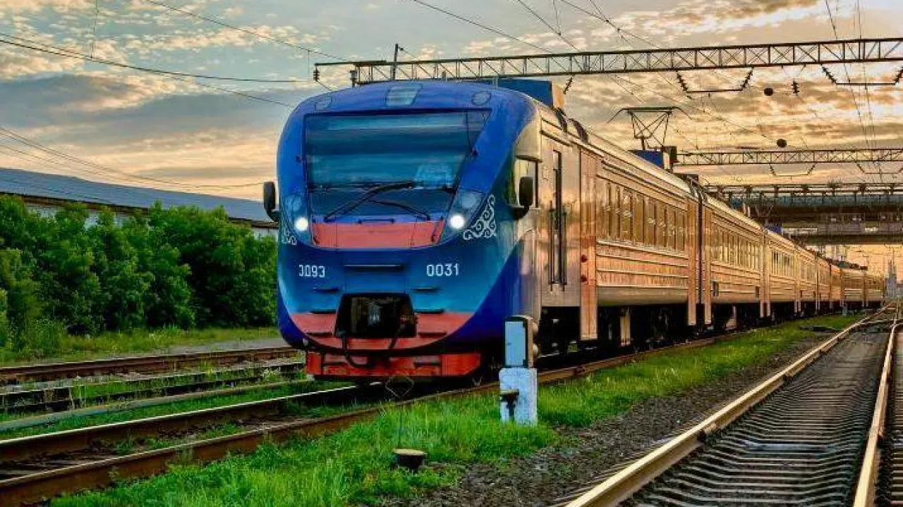 Из Астаны запустили еще одну электричку  