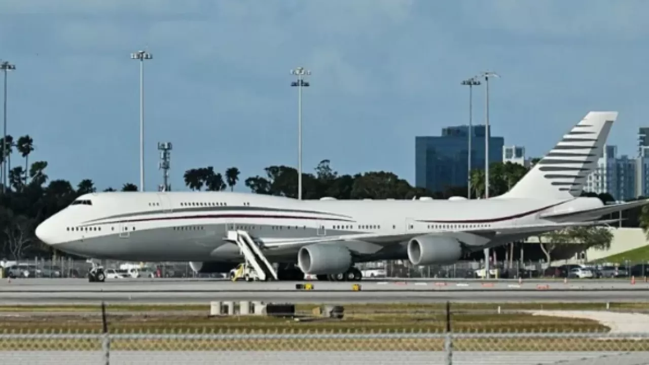 США переоборудуют "подаренный" Трампу Boeing 