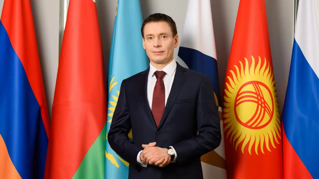 Страны ЕАЭС перешли на цифровые железнодорожные грузоперевозки с Китаем 