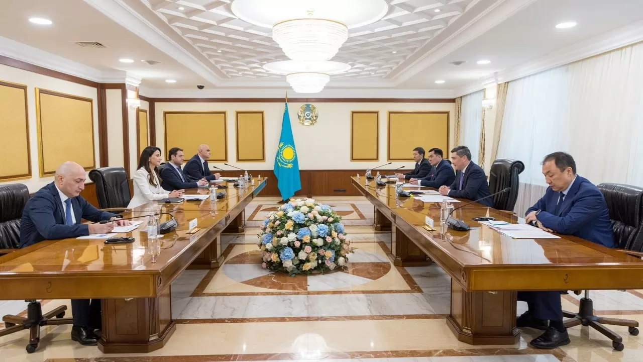 Казахстан и Грузия: новый терминал в Поти открывает "Евразийские врата"