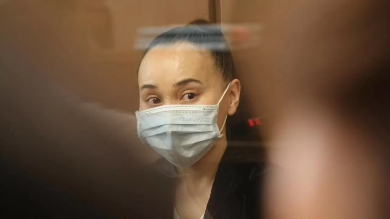"Дауыс көтерудің қажеті жоқ": Судья Перизат Қайратқа ескерту жасады