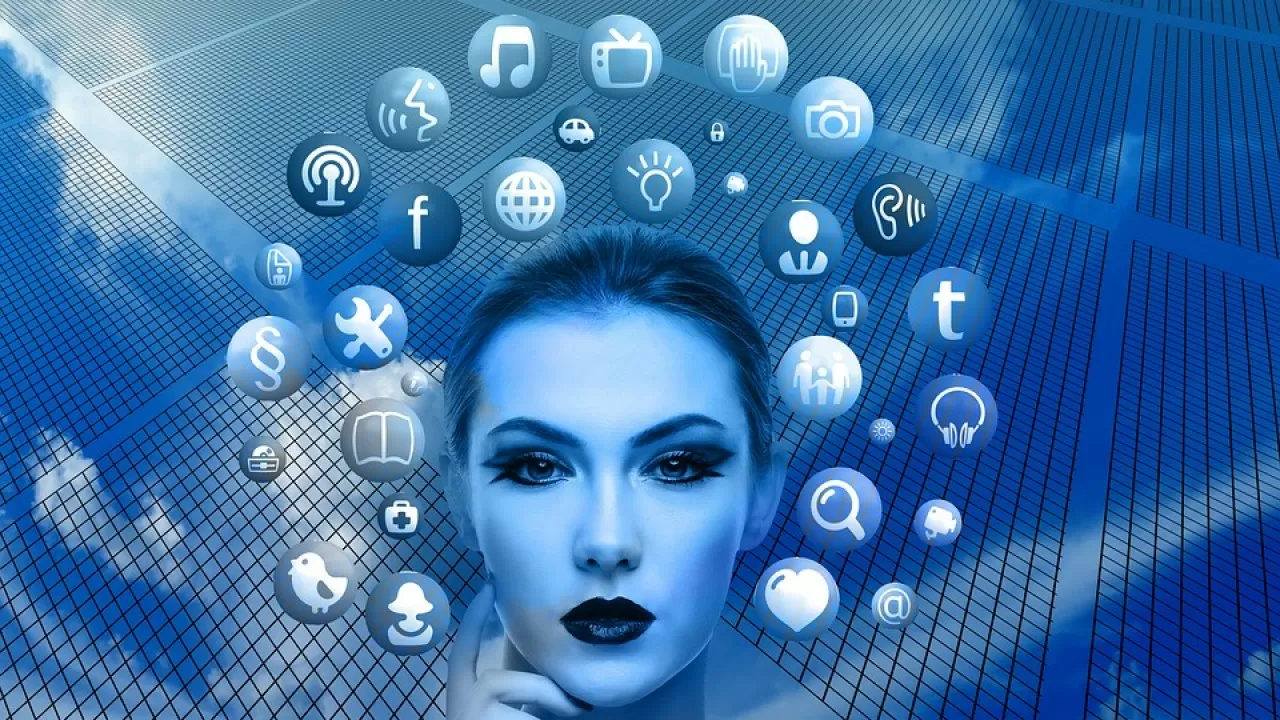 Во Франции компанию Илона Маска обвиняют в манипуляции алгоритмами платформы