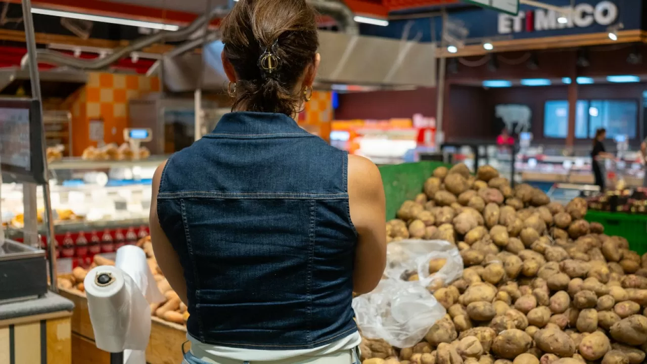 90% каких продуктов Казахстан закупает из-за рубежа  