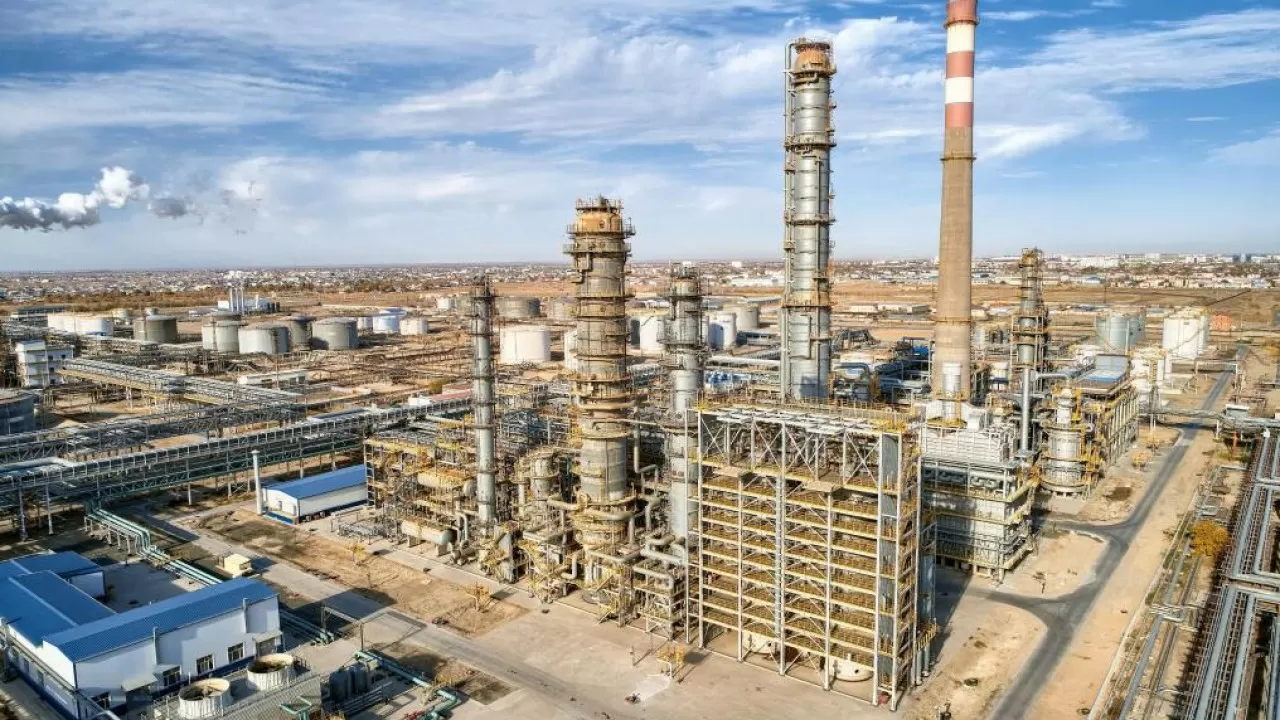 Полностью обеспечить себя нефтепродуктами намерен Казахстан к 2040 году 