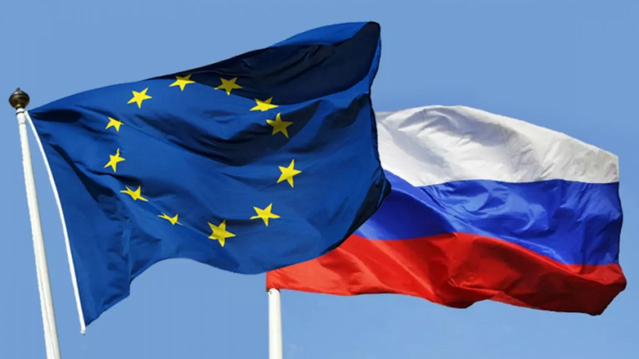 ЕС расширяет санкции: под удар попали 22  банка России и экспорт нефти