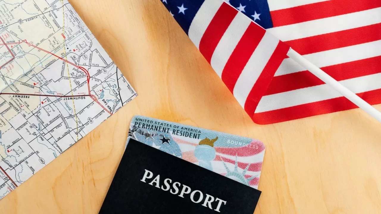 Паспорт США беспрецедентно опустился в рейтинге влиятельности