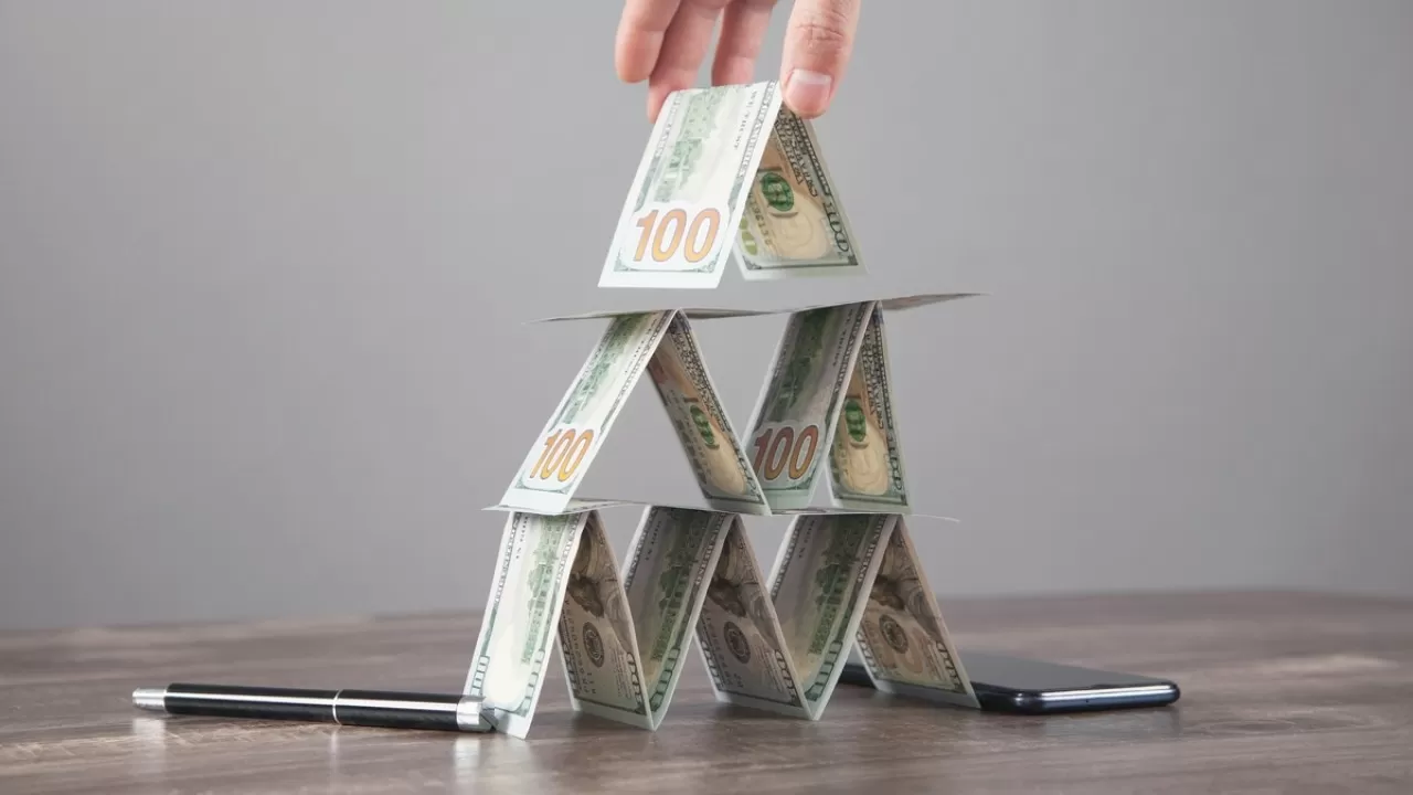 Шымкентте 200 адамның 1 млрд теңгесін жымқырған қаржы пирамидасы тоқтатылды