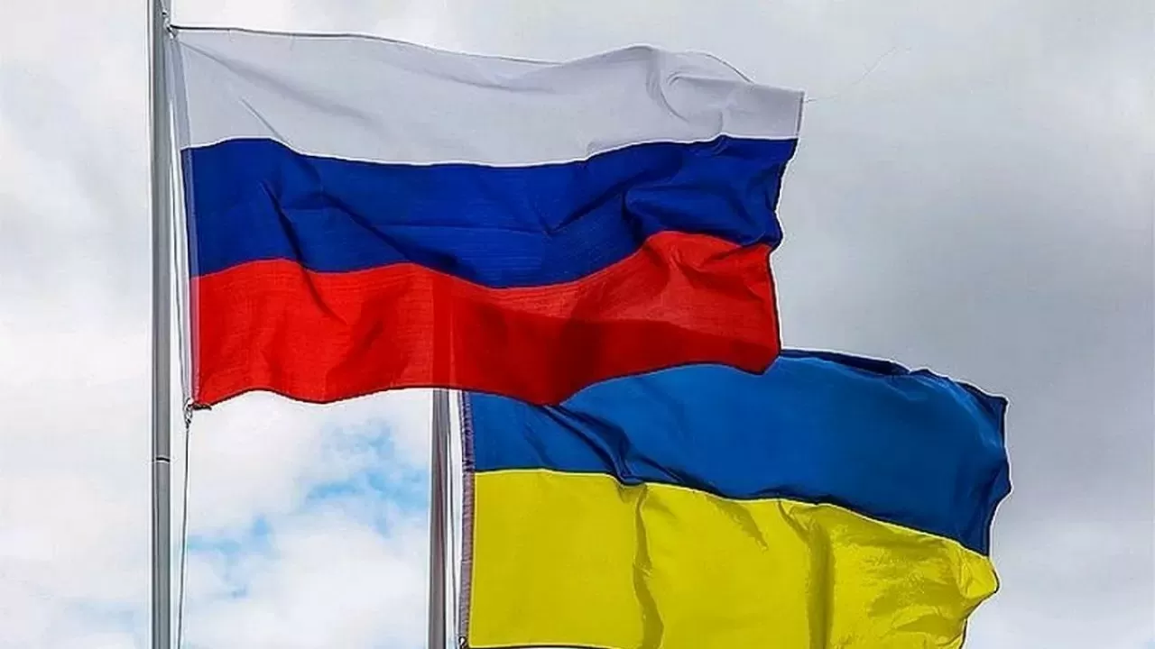 Зеленский заявил о намерении Украины взыскать с России 6,9 млрд долларов