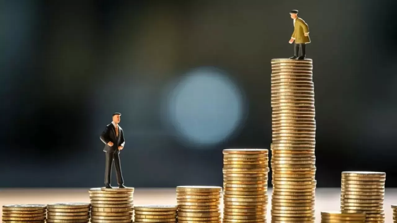 Вера казахстанцев в ювелирную финпирамиду привела к потере 500 млн тенге