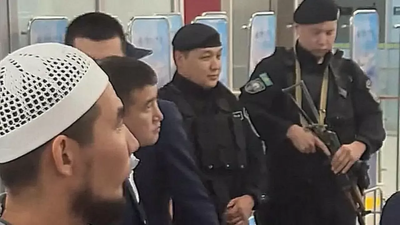 Ақтау әуежайында жолаушылар шу шығарды