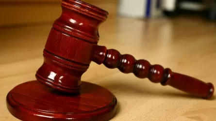 Изнасиловал 14-летнюю падчерицу: мать девочки просила о смягчении наказания 