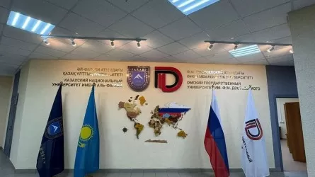 Казахстан первым открыл филиал своего университета в России