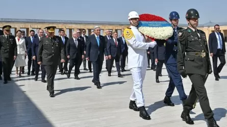Қасым-Жомарт Тоқаев Мұстафа Кемал Ататүрік кесенесіне зиярат етті 