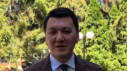 Ерлан Қарин сүйікті кітаптарының тізімін жариялады