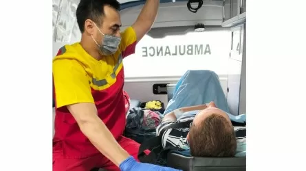 Хирурга срочно эвакуировали в Астану после нападения пациента в Костанайской больнице