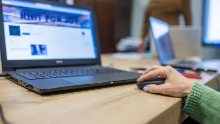 Былтыр SMM-шілер 5,9 млрд теңге табыс тапқан