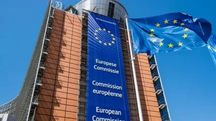 Еуропалық Одақ АҚШ-қа қарсы кедендік баж салығын енгізуді кейінге қалдырды