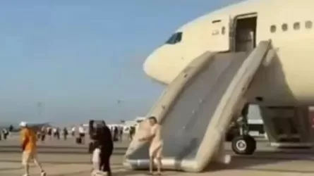 Түркияда әуежайда ұшақтан түтін шықты