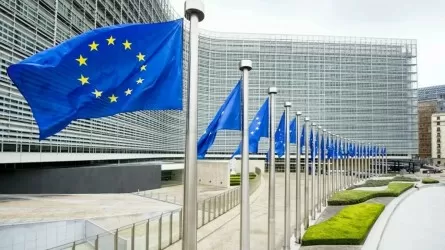 Еврокомиссия пригрозила Украине 