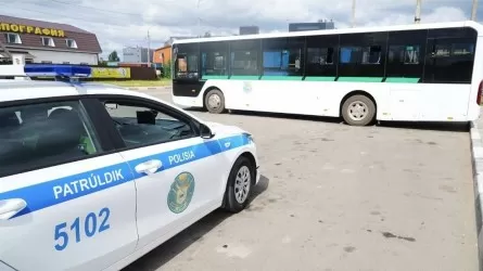 Водитель без прав управлял автобусом в Костанае 