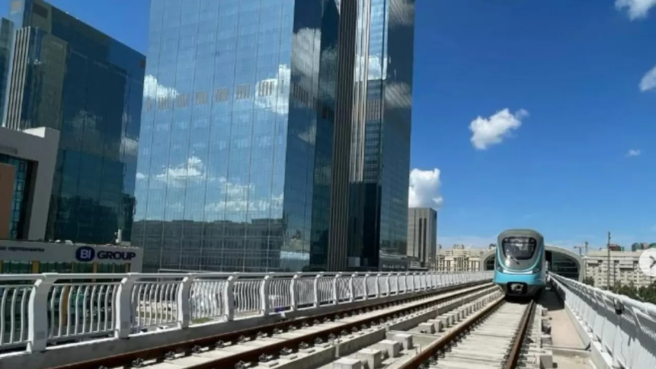 LRT не построено, а рельсы уже ржавые