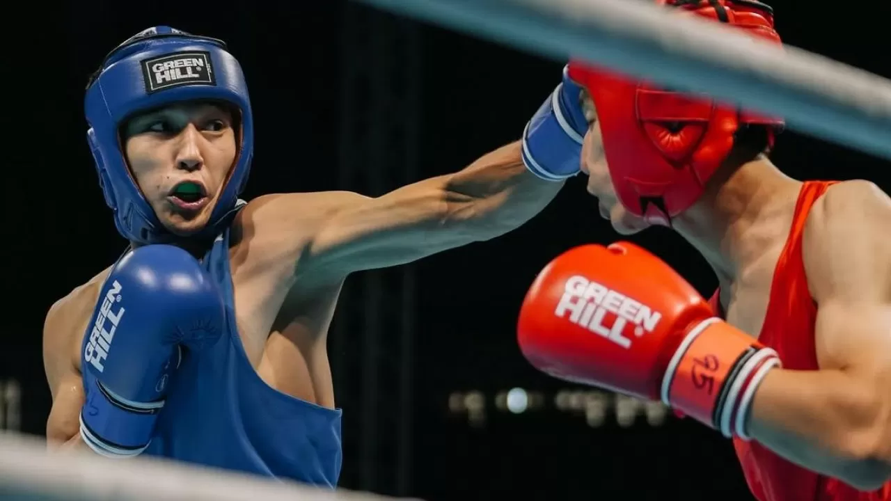 Қазақстандық чемпион Азия біріншілігінде қарсыласын нокаутпен жеңді