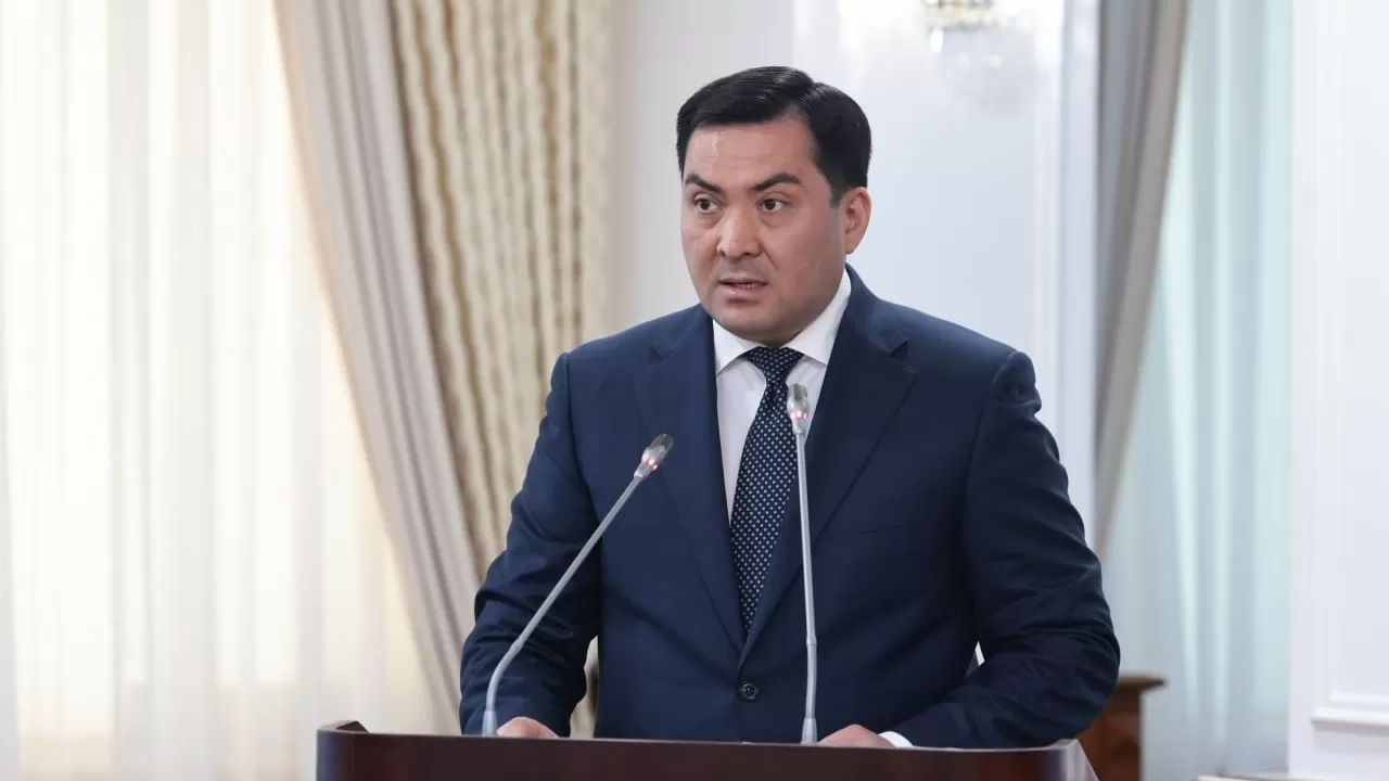 Энергетика министрі жылу беру желілерін жөндеу мерзімінде аяқталатынына сендірді