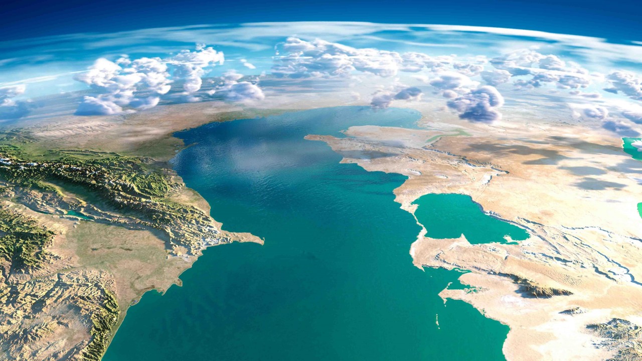 Бәйбішесі мен бәйбішесімен жыныстық қатынас видеоны қараңыз