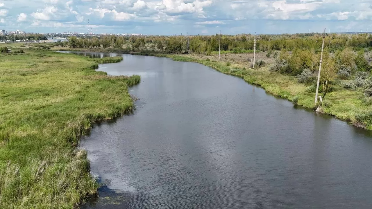 Дроны помогают следить за рекой Тобол в Костанае 