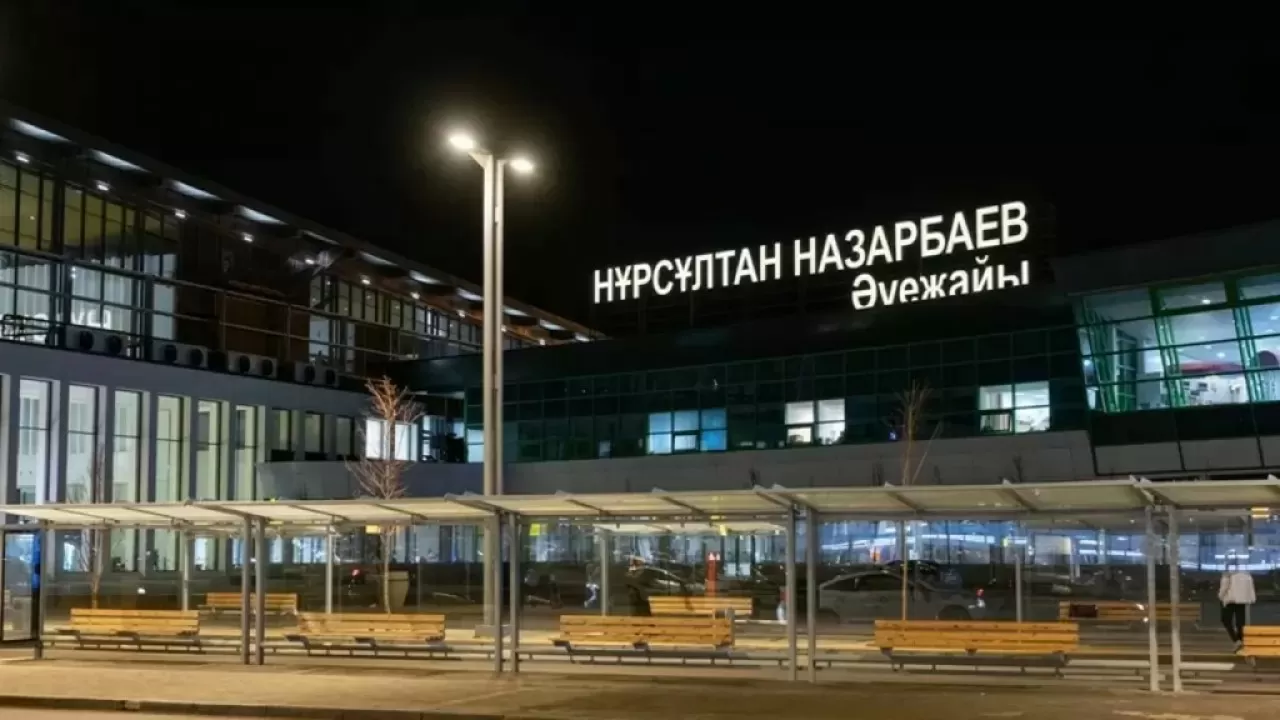 Ремонт взлетной полосы показали в аэропорту Астаны 