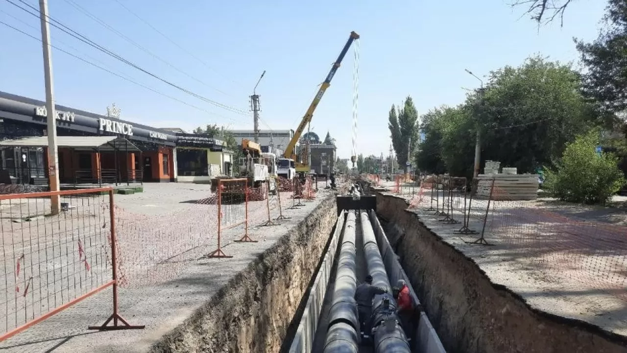 Две ключевые тепломагистрали обновляют в Таразе  