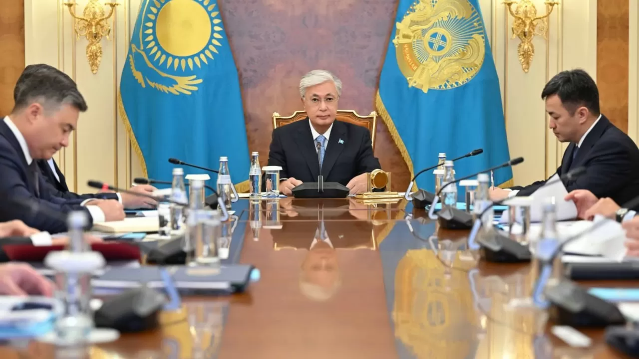 Токаев провел совещание по бюджету-2026/2028: главное 