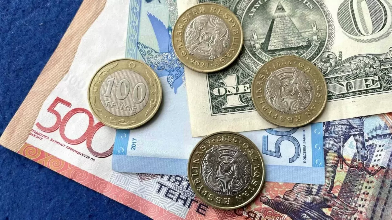 Шілде айында банктердің табысы 262 млрд теңгеге жетті