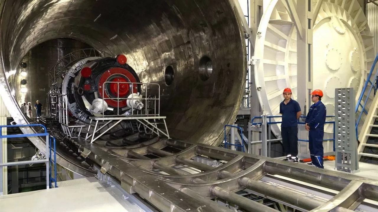 На Байконуре проверили герметичность грузового корабля "Прогресс МС-32"