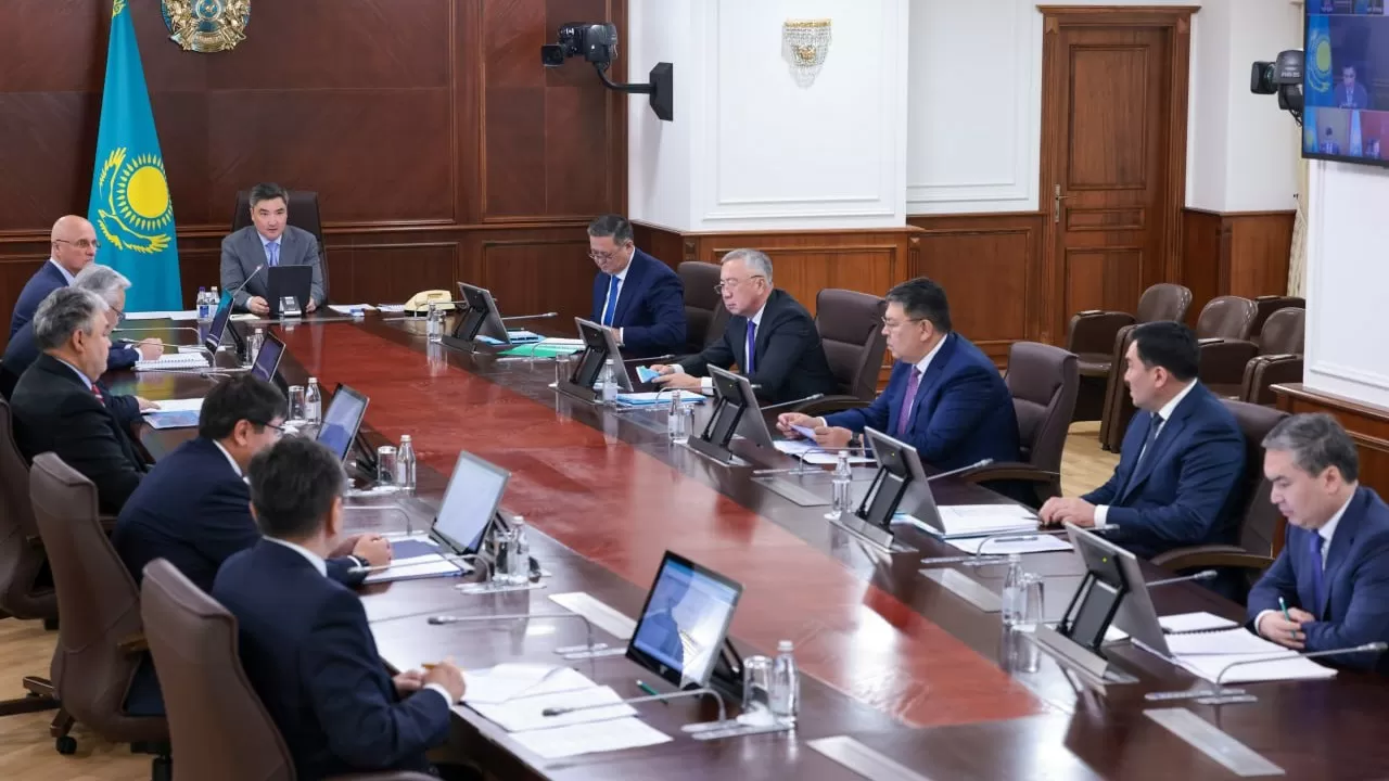 Олжас Бектенов раскритиковал подготовку к отопительному сезону в регионах 