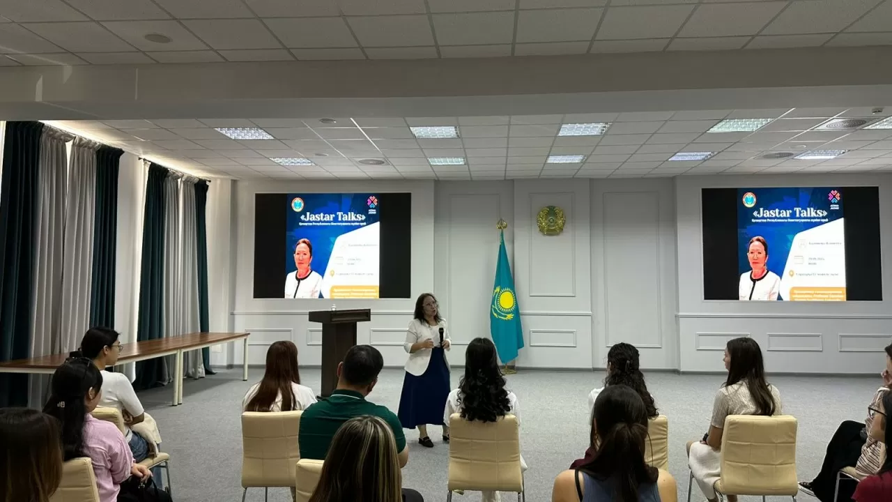 Повышение гражданской активности молодежи: особенная встреча в рамках проекта "Jastar Talks"