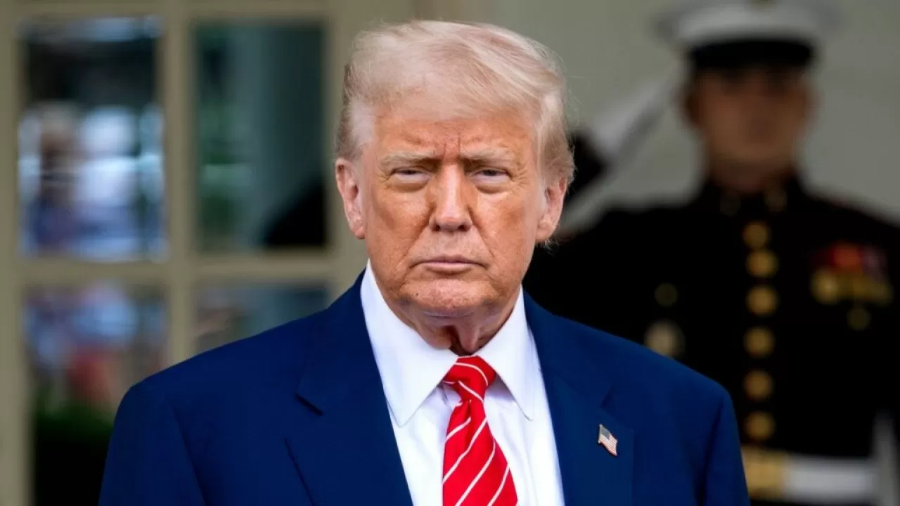 Дональд Трамп Қазақстанға баж салығын енгізу туралы құжатқа қол қойды  